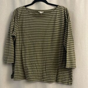 Boat neck tee